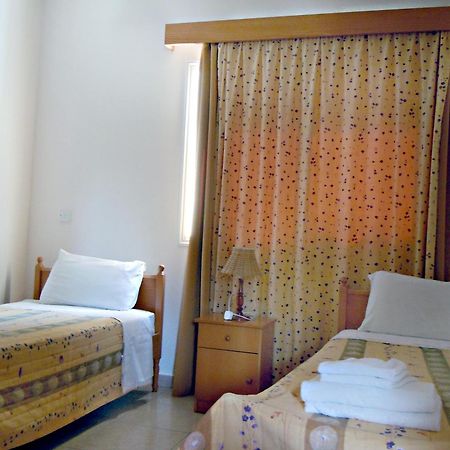 Rododafni Villas Klorakas Bagian luar foto
