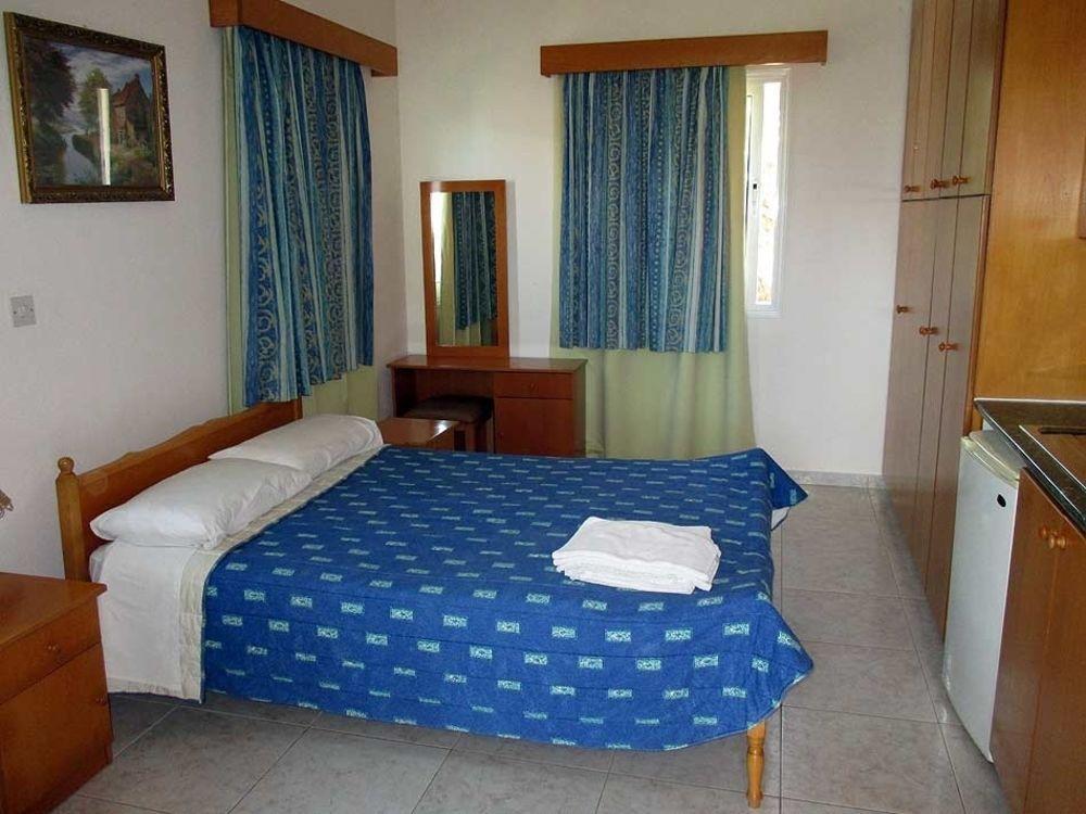Rododafni Villas Klorakas Bagian luar foto