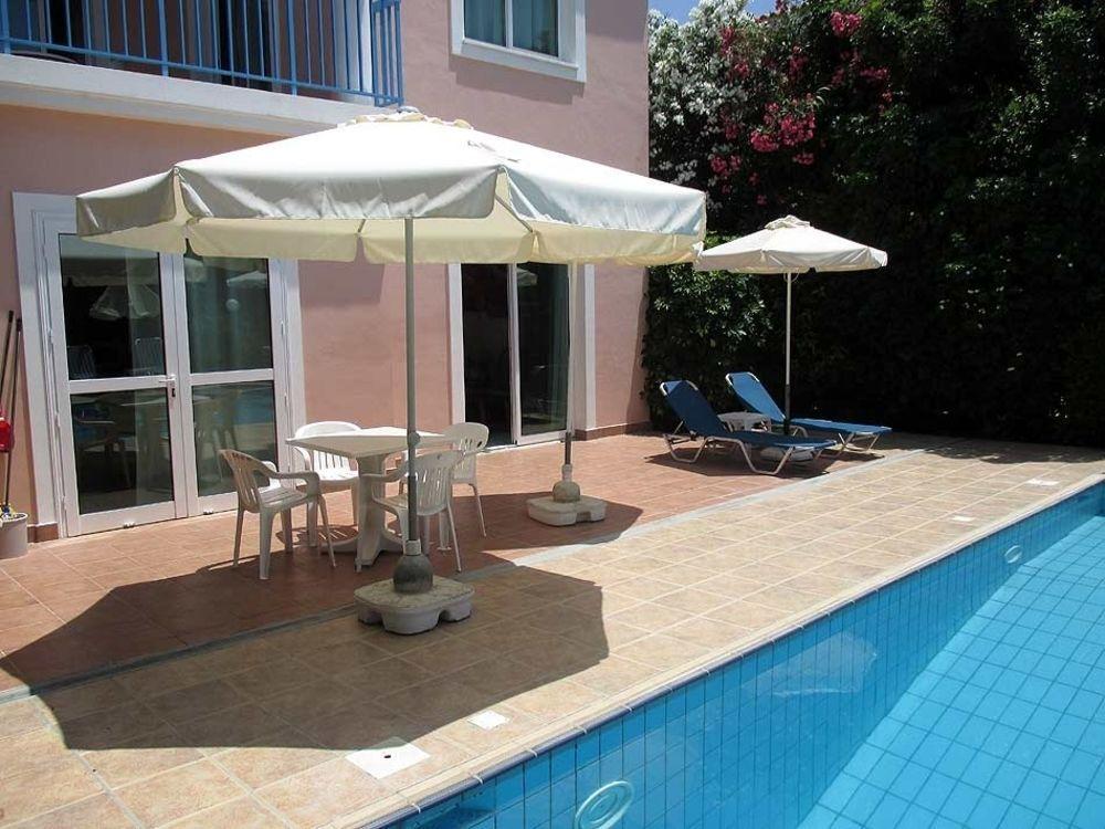 Rododafni Villas Klorakas Bagian luar foto